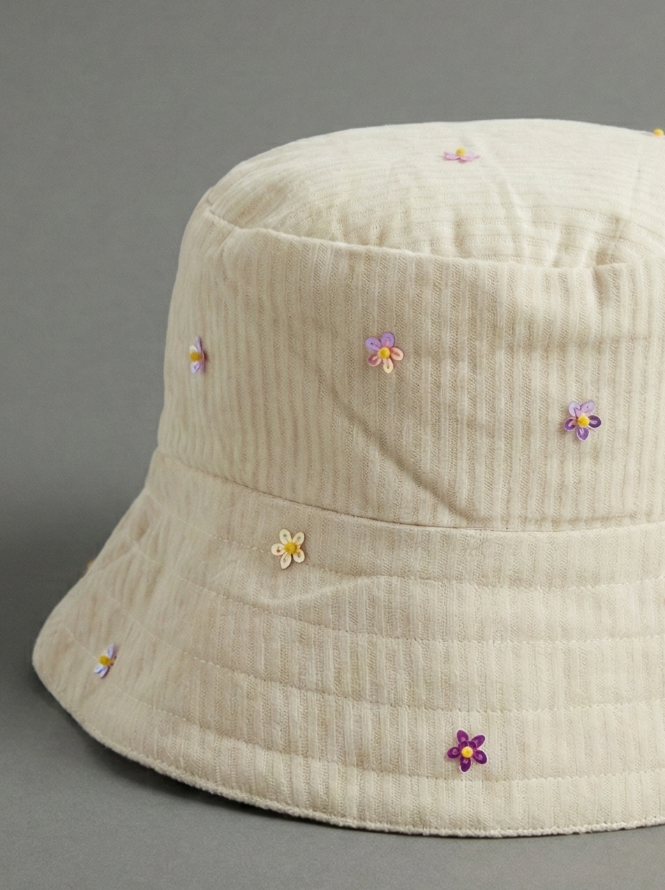 Dreamy Beads - Handmade Bucket Hat